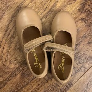 Toddler tap shoes